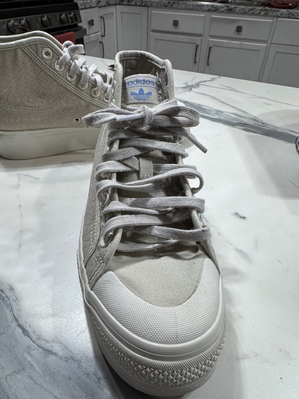 Adidas Nizza Platform Mid Womens 9 Cream Embroidered Trefoil High Top Sneakers